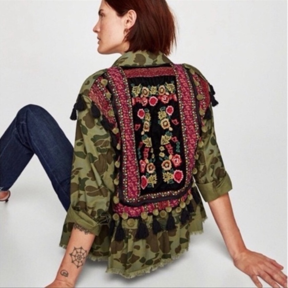Zara WOMAN Camo Parka Jacket Peplum Pom Pom Embroidery size S